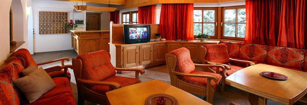 Hotel Taxacher Кірхберг Екстер'єр фото