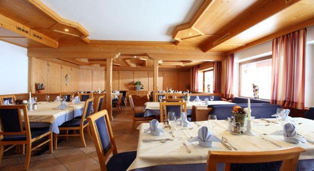 Hotel Taxacher Кірхберг Екстер'єр фото